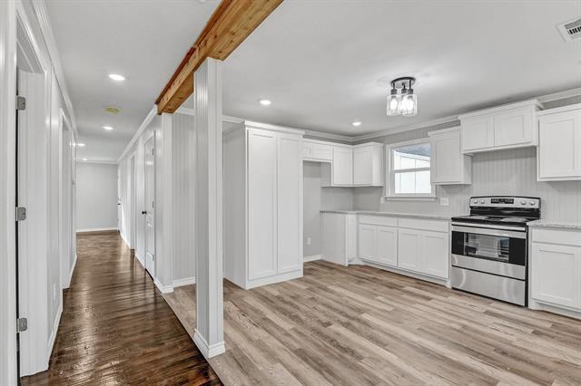 Photo - 513 E Washington St