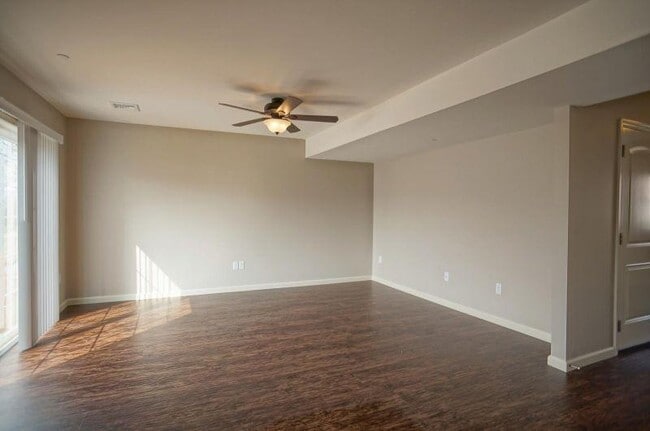 Photo - 26 Spring View