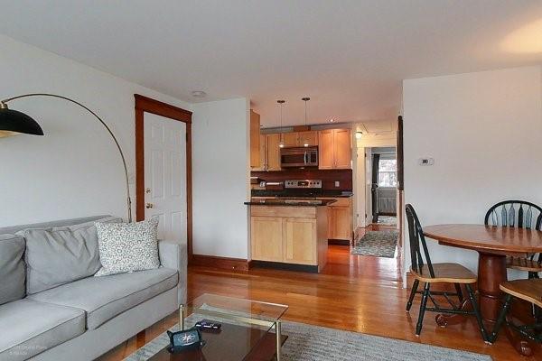 Photo - 27 Vaughan Ave