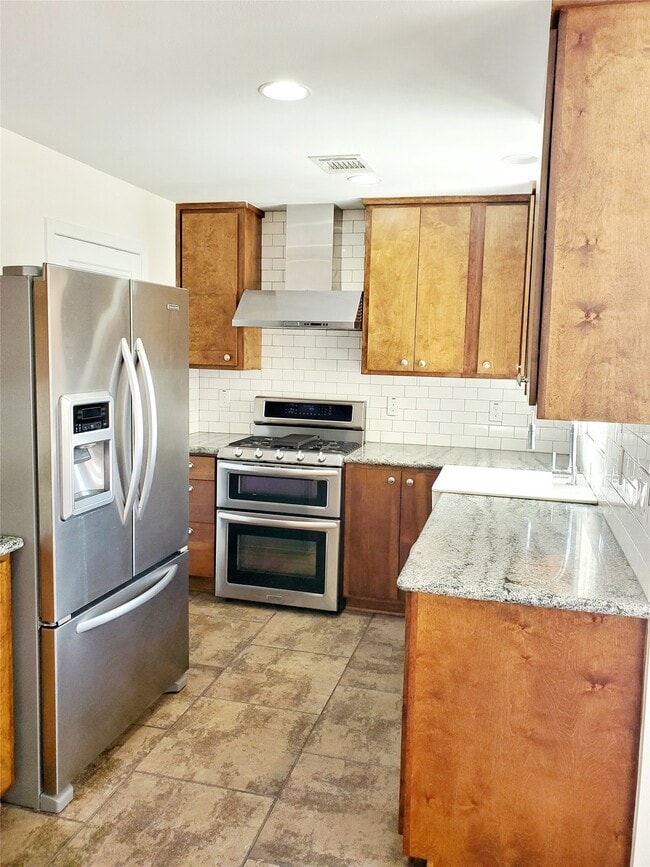 Photo - 7953 Ridgeview Dr