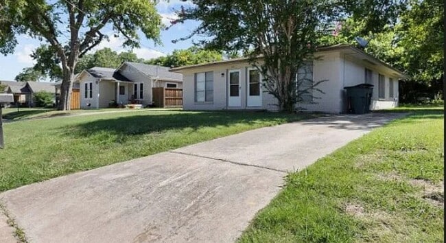 Photo - 315 S Loving Ave