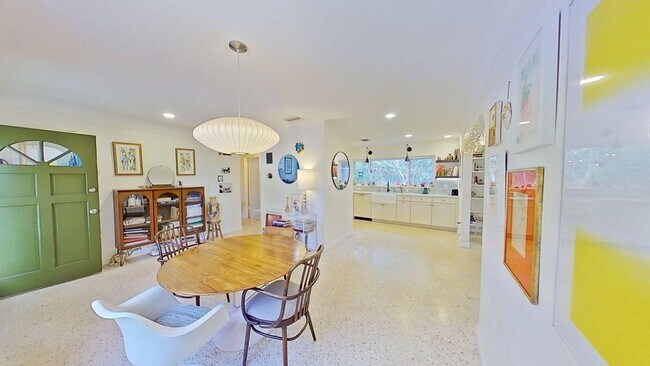 Photo - Lake Pasadena - Charming 2 Bedroom Home with Spacious Yard