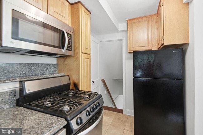 Photo - 915 Jefferson St