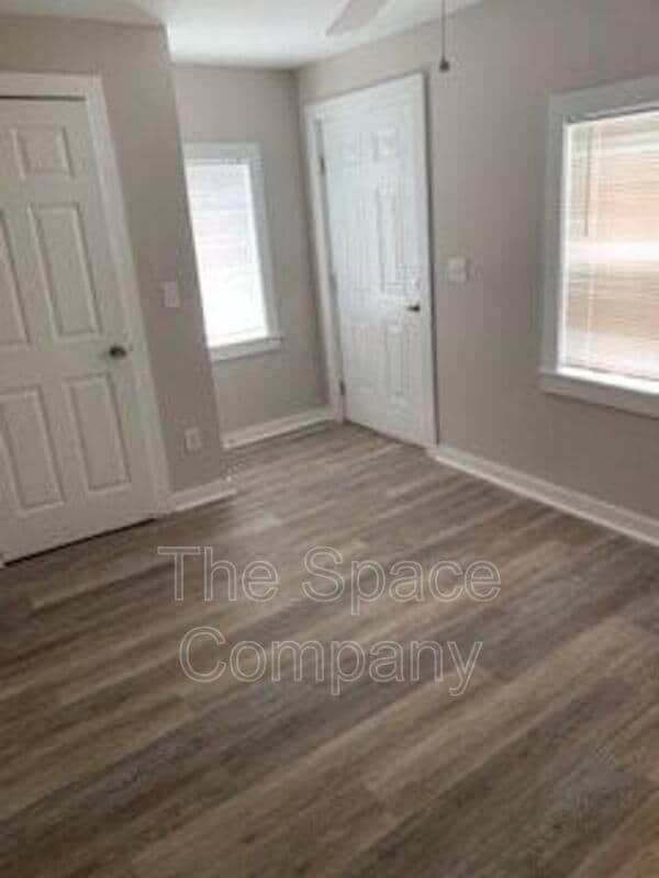 Photo - 587 Rutledge Ave