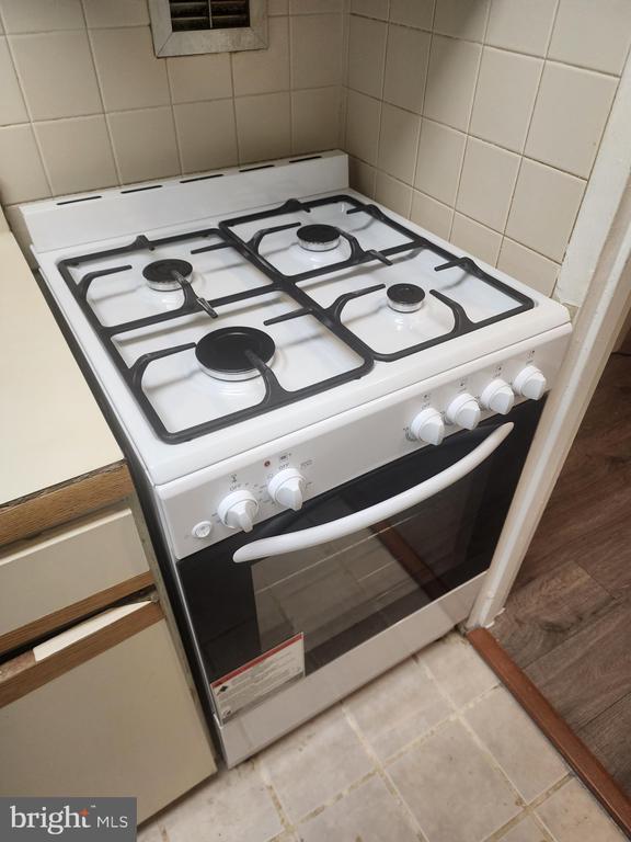 Building Photo - 1021 Arlington Blvd Unit 928