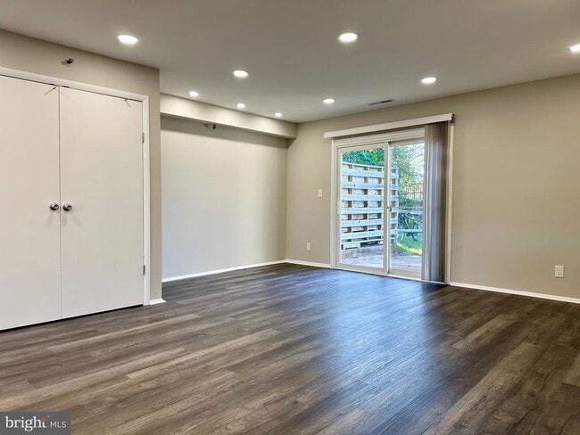 Photo - 313 Sweet Briar Ct