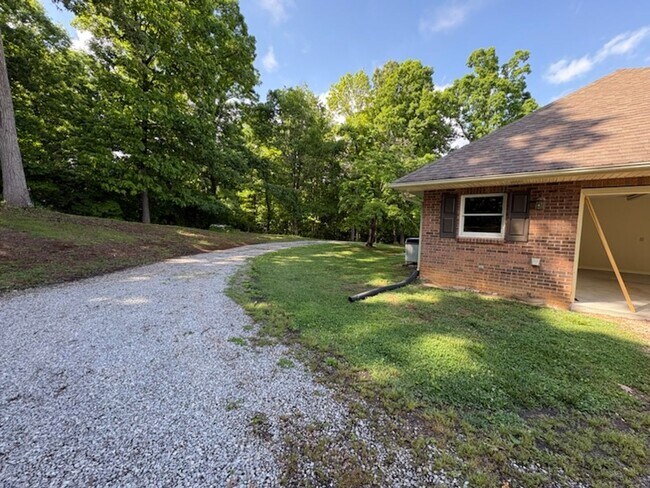 Photo - 2737 Hickory Ridge Rd
