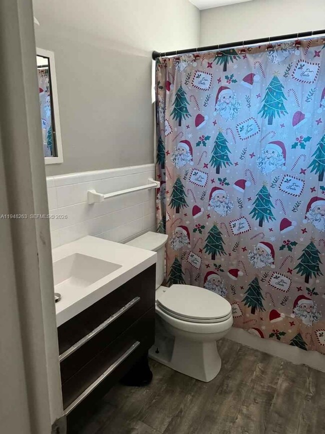 Photo - 4820 SW 11th Ct