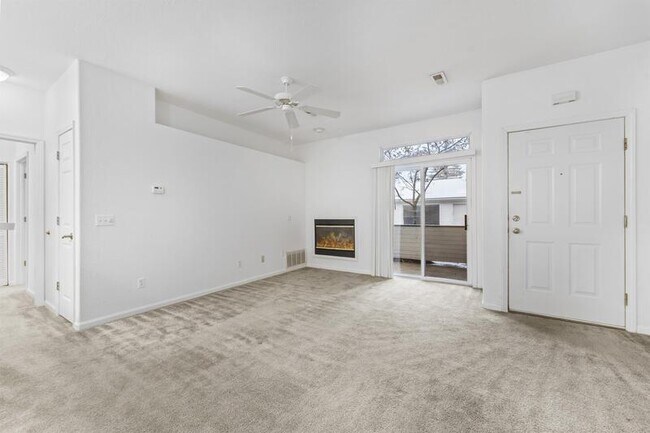 Photo - 1101 Linden Ln