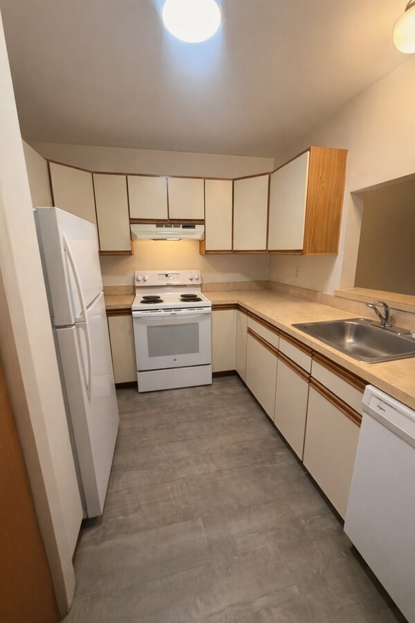 Photo - 31 Railroad St Unidad Apartment 5