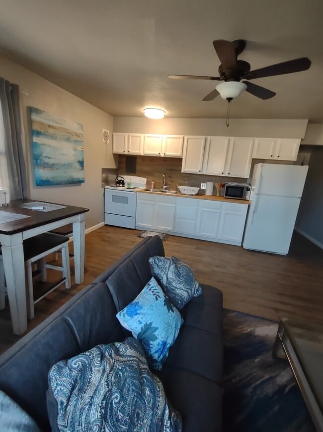 Photo - 849 N 4th St