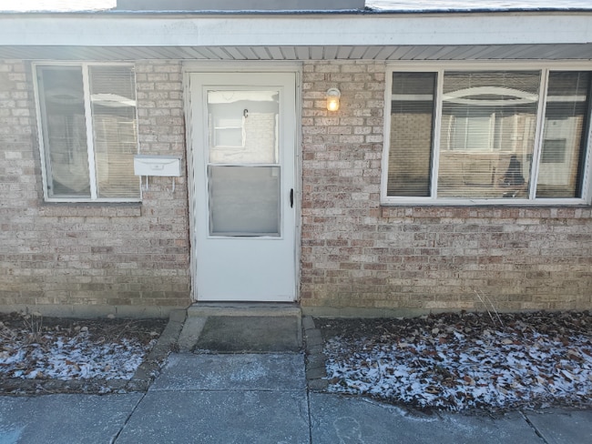 Building Photo - 2846 Joyce Ave