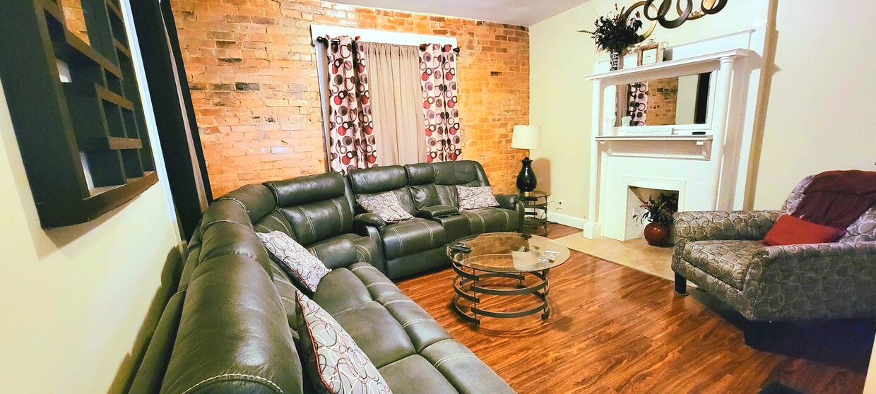 Living Room - 231 Fosdick St (Cincinnati, OH)