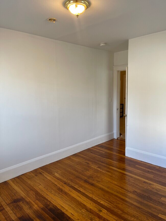 84 Endicott St Apartments Peabody, MA