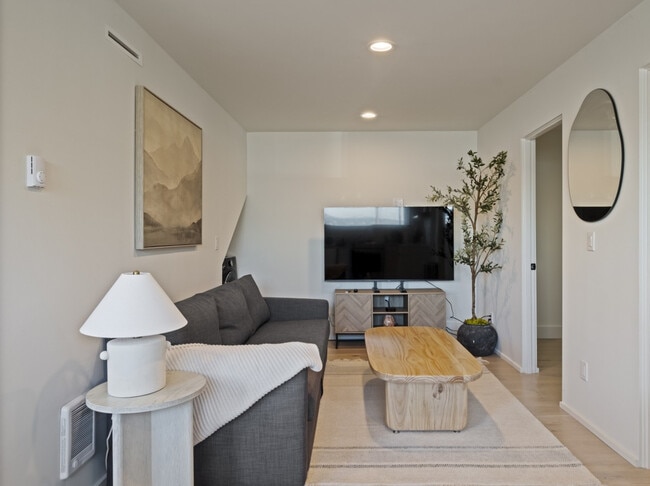 Building Photo - 10679 Rainier Ave S Unit SI ID1607428P