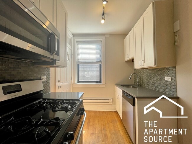 Photo - 2317.5 N Rockwell St Unit A2