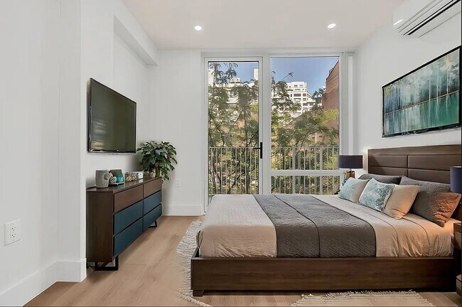 Photo - 20 E 13th St Unit 5