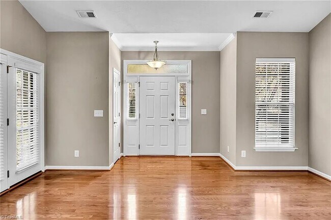 Photo - 3002 Renaissance Pkwy