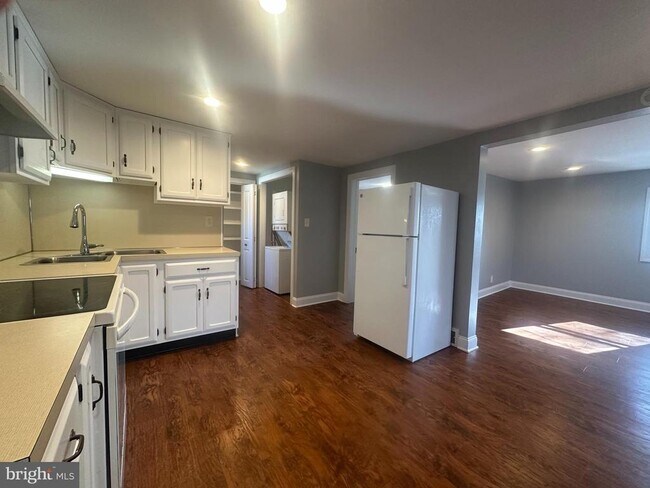 Photo - 410 North St