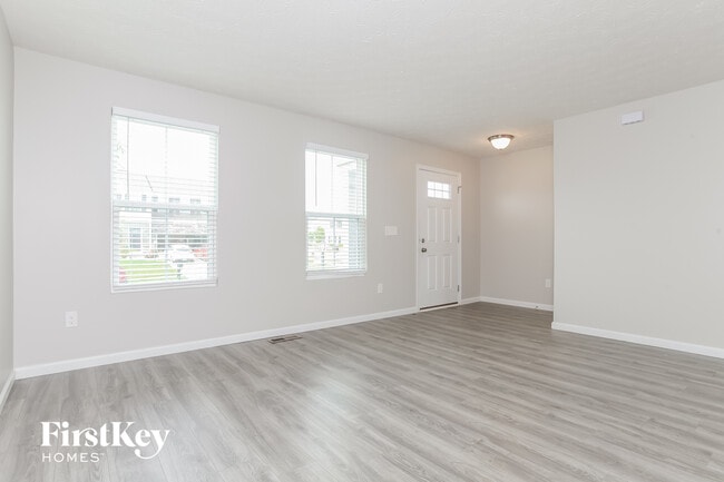 Photo - 4721 Megan Danielle Dr