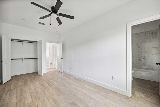 Photo - 5122 Southwind St Unit B