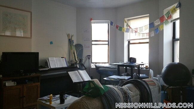 Photo - 63 S Huntington Ave Unit 3