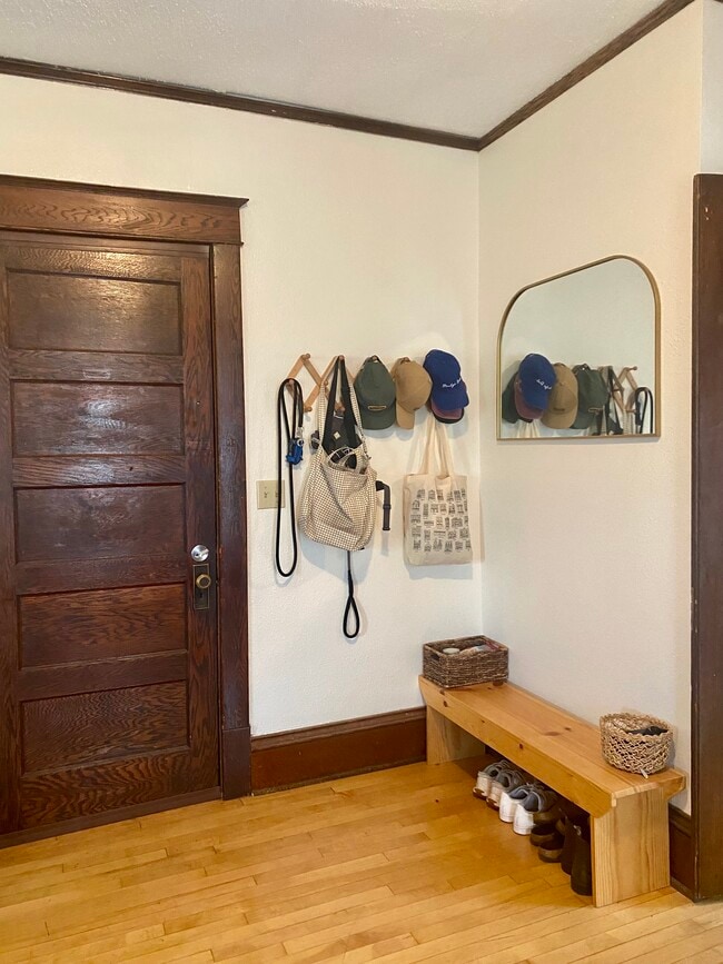 Photo - 1602 Van Buren Ave Unit 2