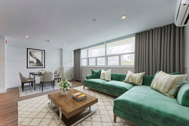 Building Photo - 12-24 Leith Hill Rd