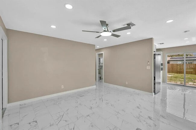 Photo - 2770 NW 25th St House