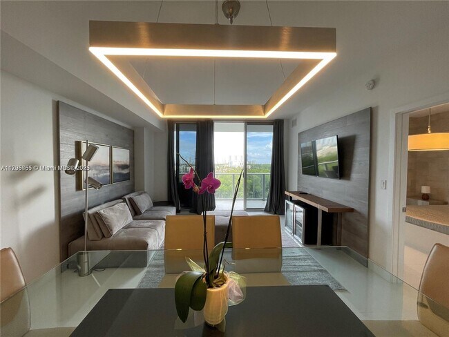 Photo - 16385 Biscayne Blvd Unidad 818