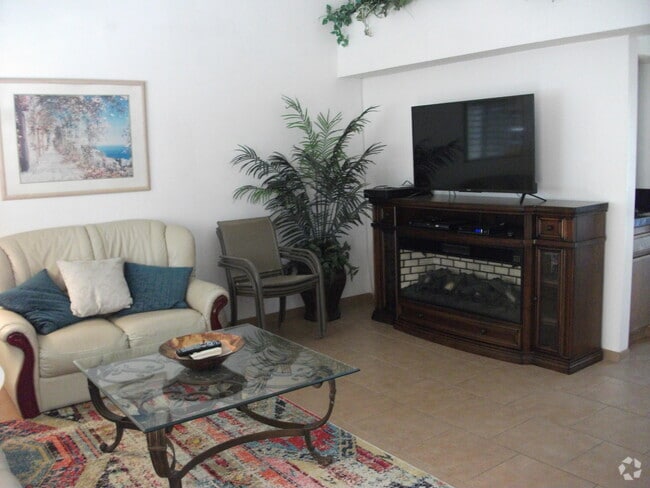 Building Photo - 49225 Eisenhower Dr Rental