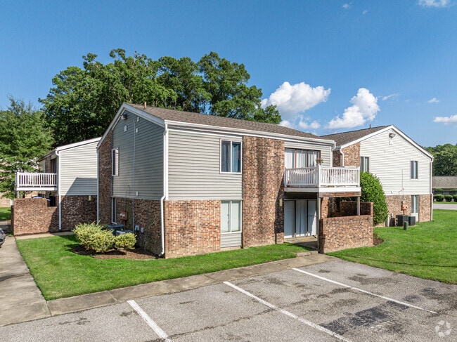 Building Photo - Sonoma Woods Apartments – New Ownership & ...