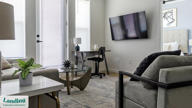 Photo - 650 N Main St Unidad 318