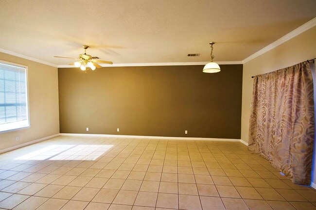 Photo - 600 Kawnee Dr