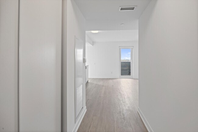 Photo - 480 Wilson Ave Unité 2 Bedroom