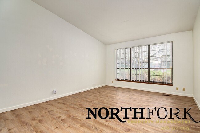 Photo - Cozy Eagle Home