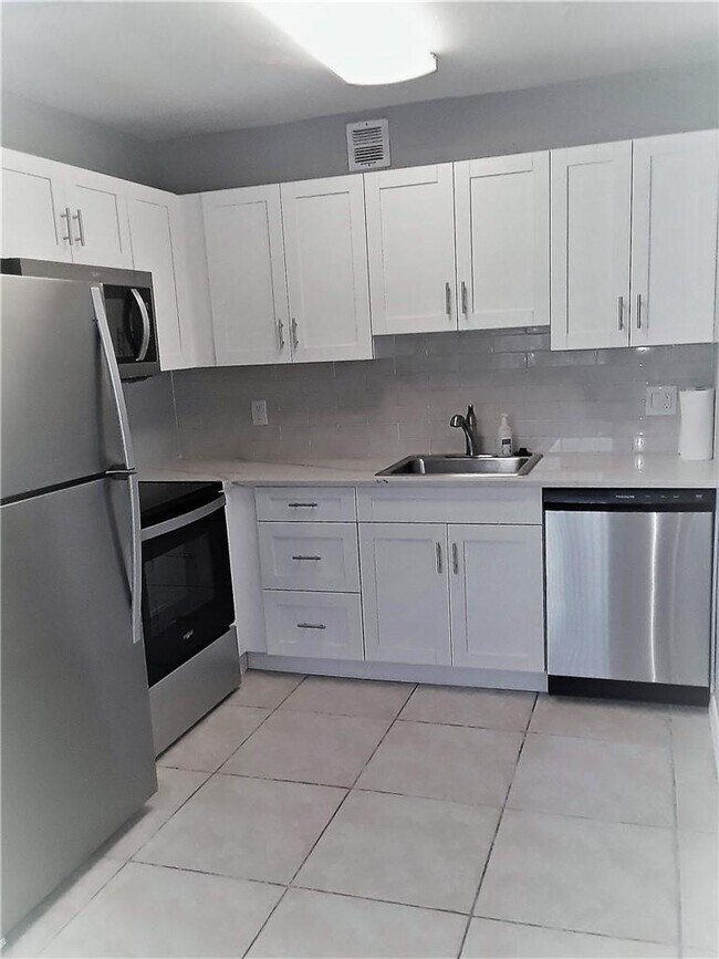Photo - 4163 SW 67th Ave Condo Unit 201C
