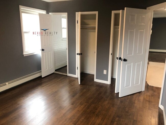 Photo - 75-03 Astoria Blvd N