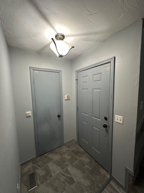 Photo - 4623 Hemlock Ln