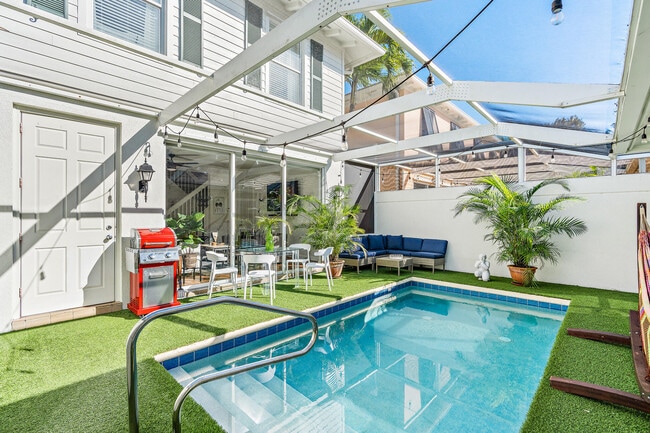 116 Caravelle Dr