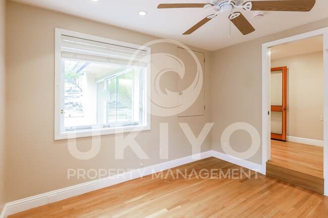 Photo - 4753 El Centro Ave