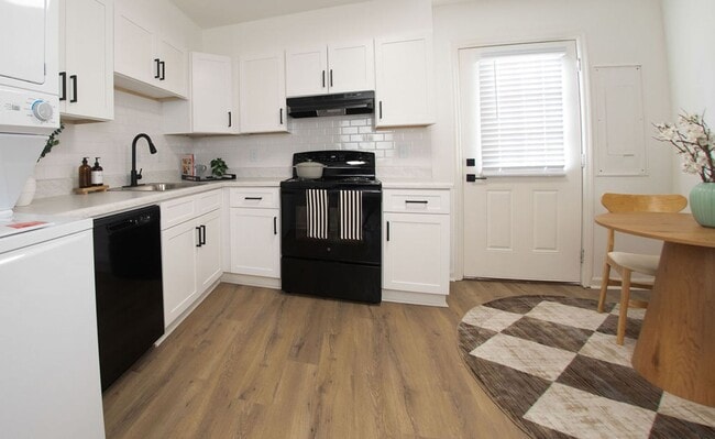 Photo - Mulberry Pond