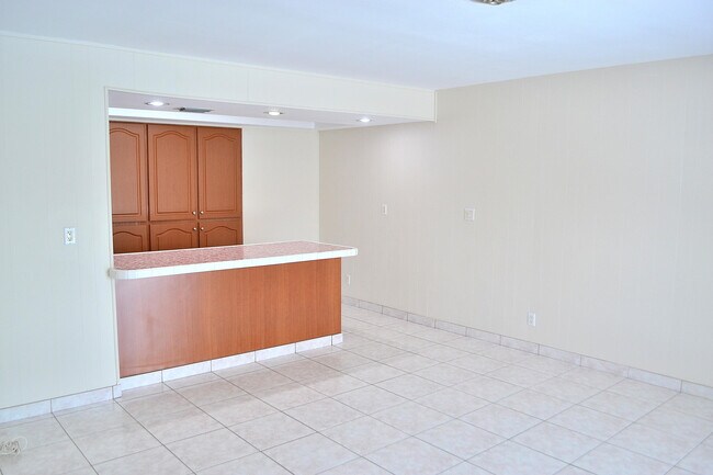 Photo - 4209 NE 21st Ave Unidad 2