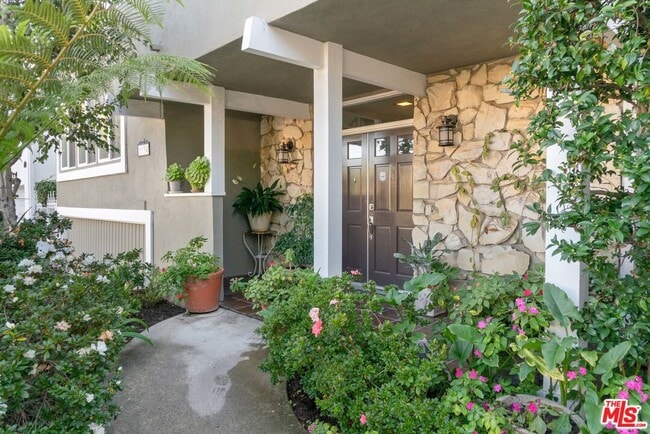 Photo - 1134 23rd St Unit 1