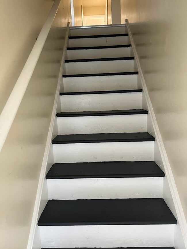 Photo - Newly updated 2nd floor Laurel Springs condo, Exeter Township