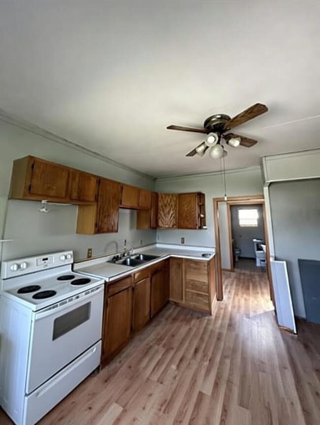 Photo - 2231 5th Ave