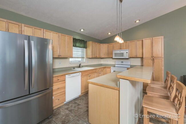 Photo - 3 bdrm 2 bath 2 car garage home in  NP