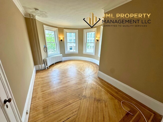 291 High St Unit 2W