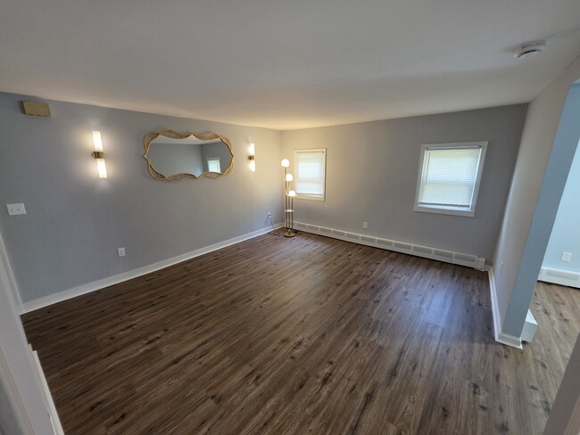 Photo - 115 Mill St