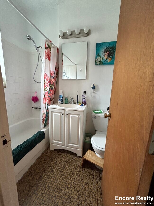 Photo - 111 Norway St Unidad 303